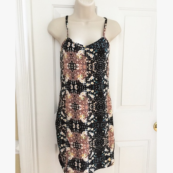 Kaleidoscope Bodycon Dress - MULTI - Picture 2 of 5